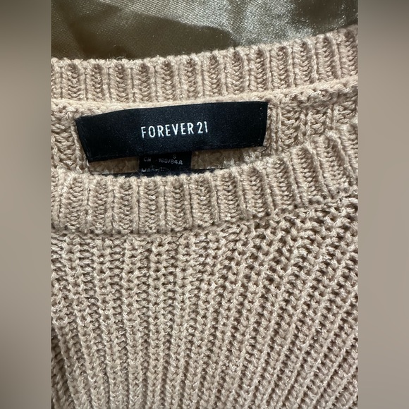 ❗️DEAL❗️3 Sweater’s all size s - Picture 7 of 10